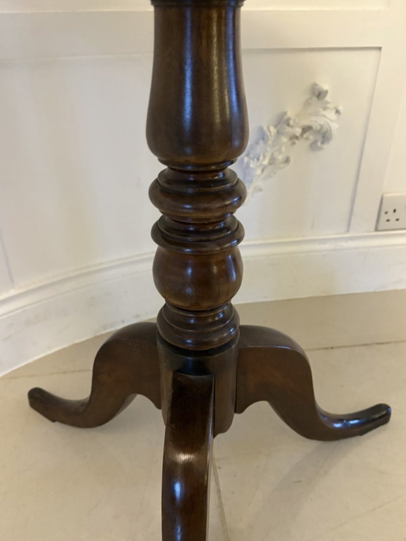 Antique George III Quality Plum Pudding Mahogany Circular Lamp Table - Image 7